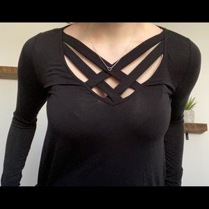 American Eagle soft & sexy black cross cross top!!